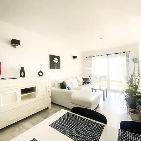 Apartment Mi Capricho 9, Family Complex First Line Beach. *