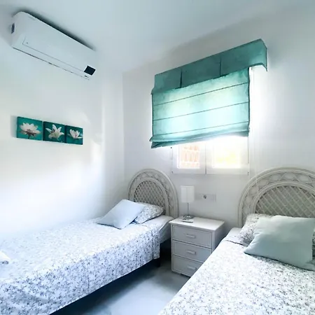 Apartment Mi Capricho 9, Family Complex First Line Beach. Sitio de Calahonda